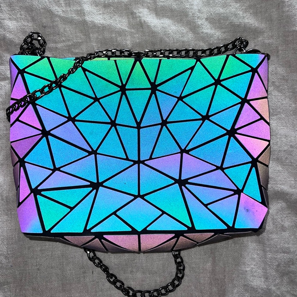 Holographic purse